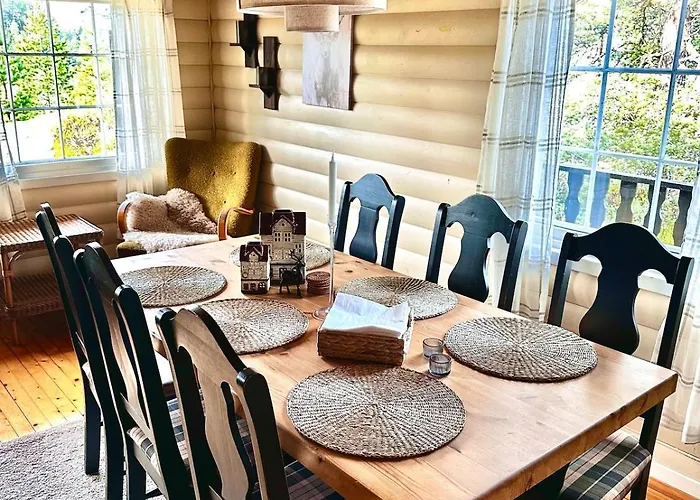 Koselig Familiehytte Med Peis Og Utsikt Naer Skiloyper Og Turterreng Nyaraló *